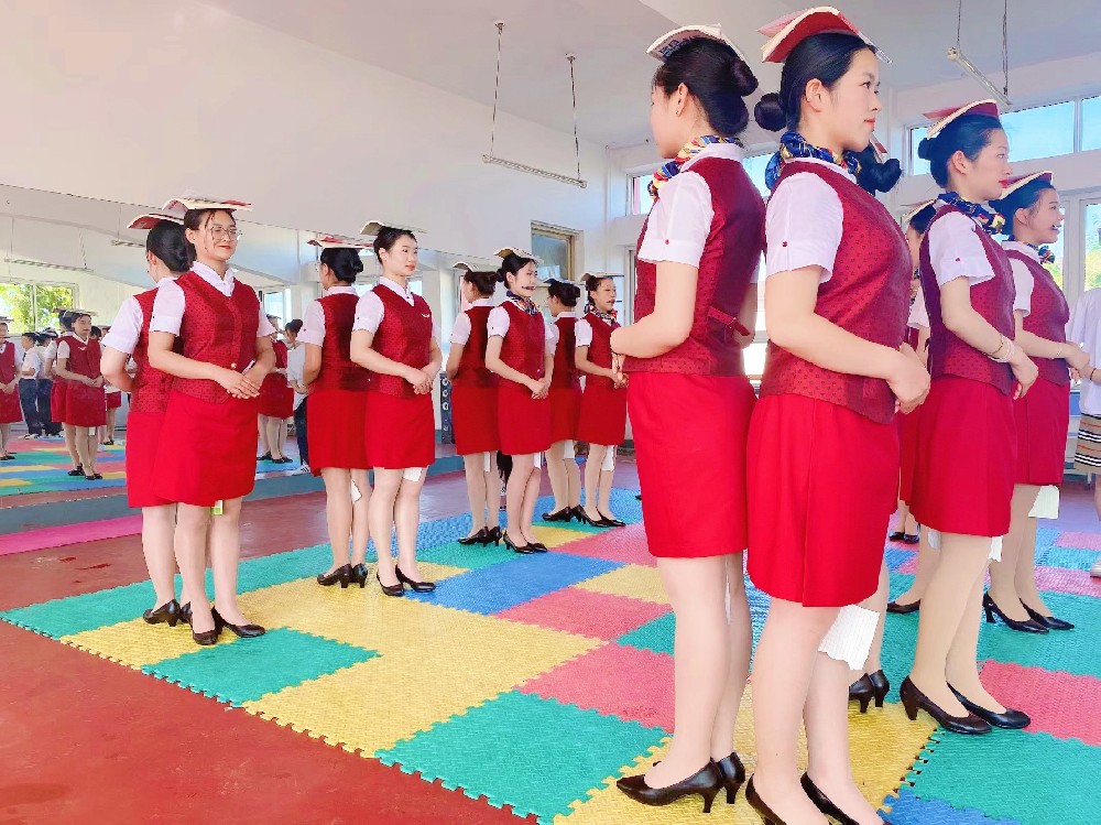 天津市弘博職業學校禮儀服務 塑造文明風尚的先鋒力量